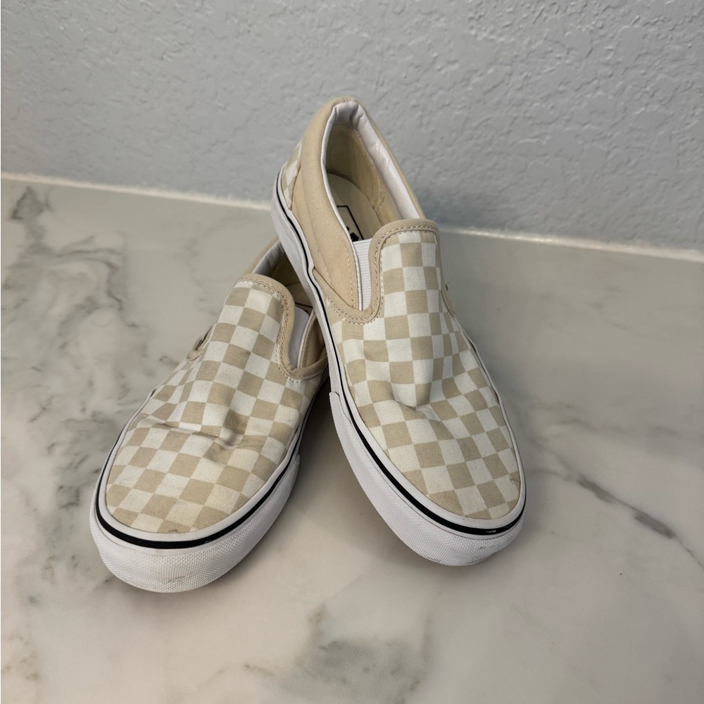 Tan checkered slip on vans women’s size 8.5